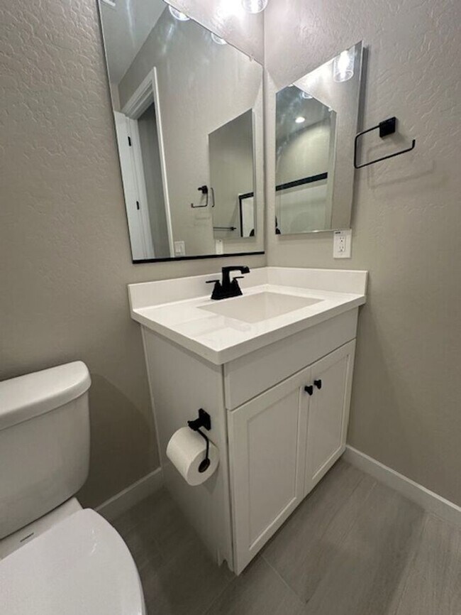 Building Photo - For Lease Now-$2,700 Built in 2023 beautif...