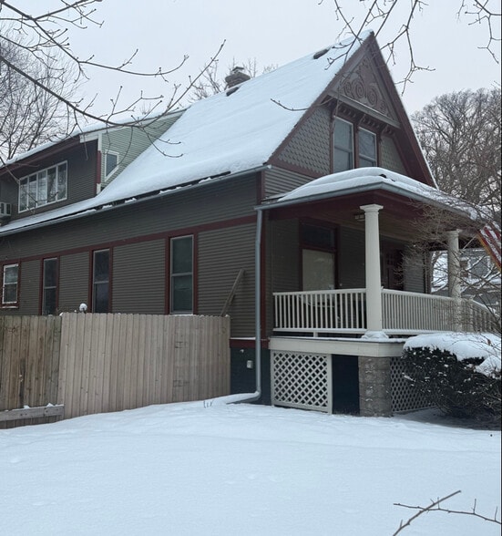 Building Photo - 2134 Asbury Ave