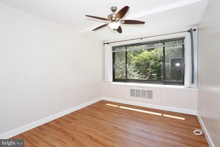 Building Photo - 1021 Arlington Blvd