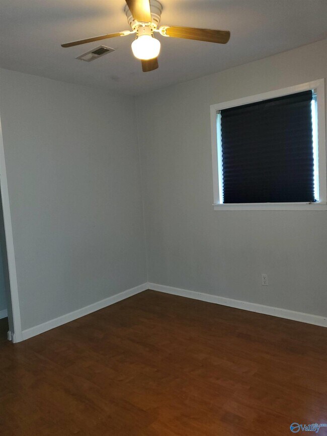 Building Photo - 2248 Norwood Dr NW