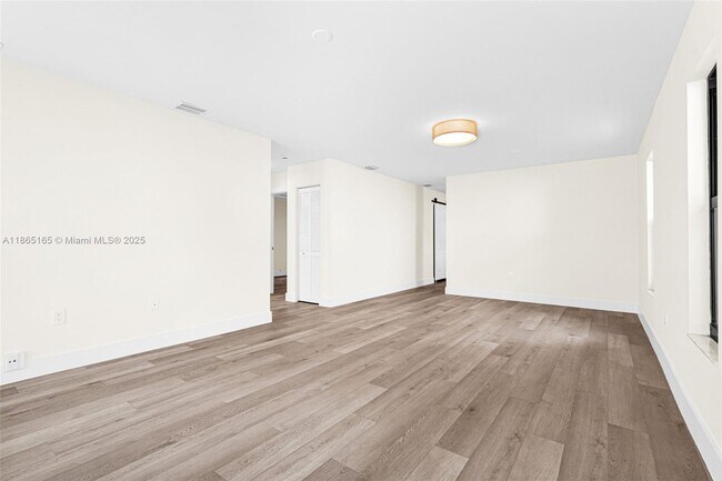 Building Photo - 136 NW 53rd St