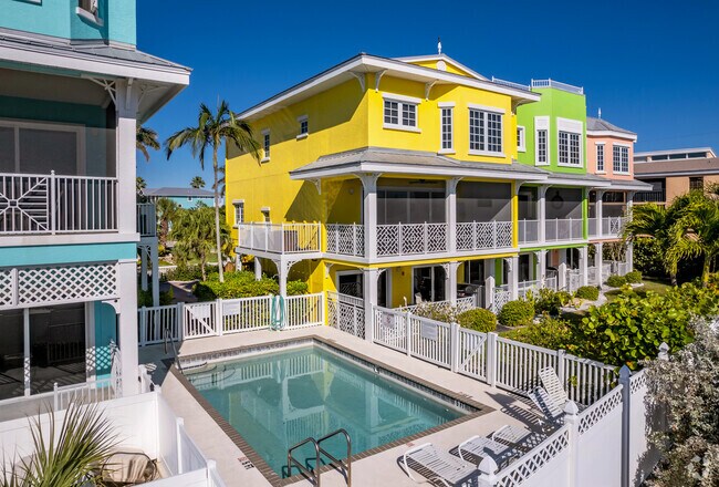 Building Photo - South Beach Village