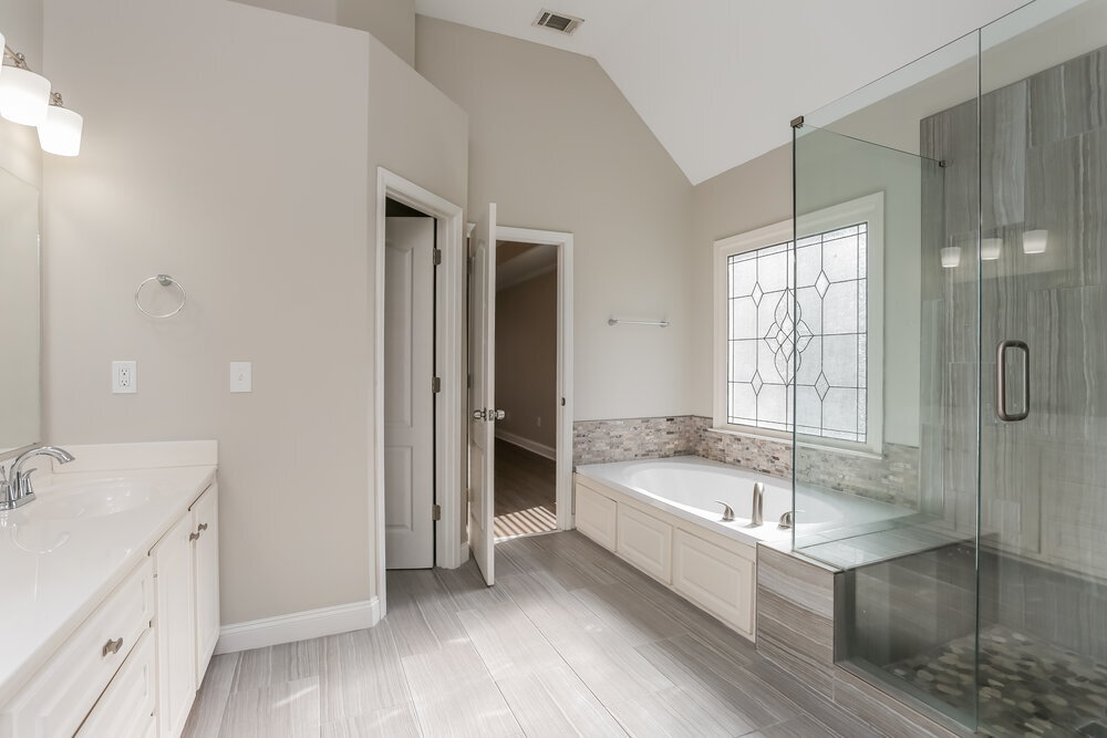 Building Photo - 870 Yankton Dr SW