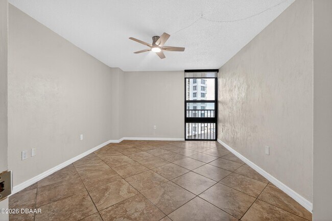 Building Photo - 3051 S Atlantic Ave