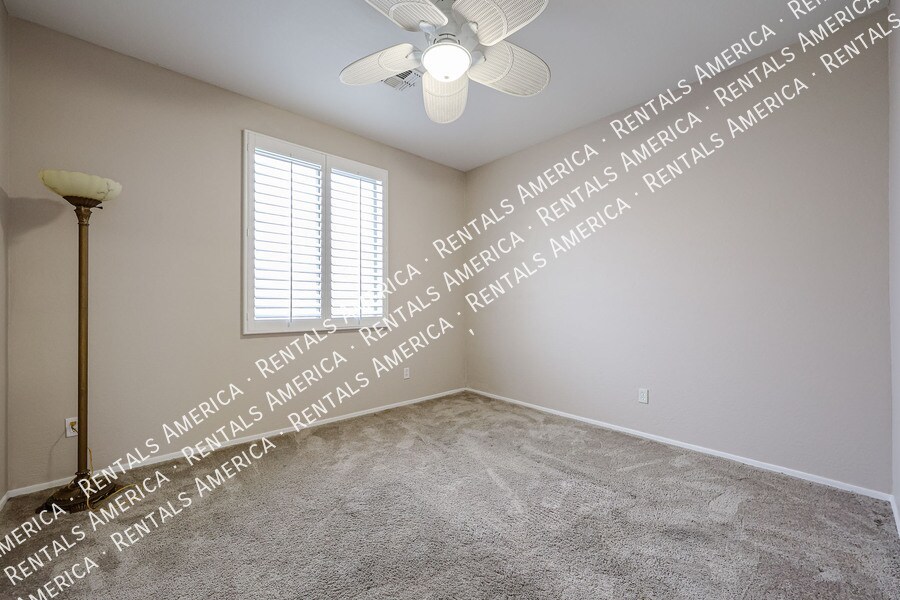 Building Photo - 30984 N Obsidian Dr