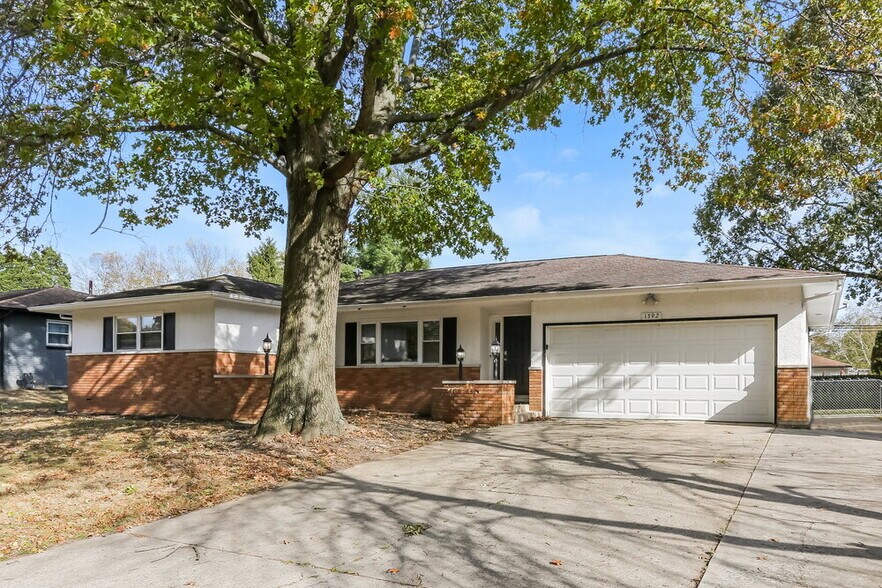 Building Photo - 1392 Devonhurst Dr