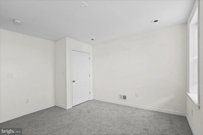 Building Photo - 609 McKewin Ave