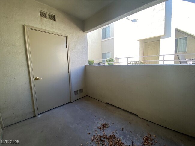 Building Photo - 10011 Crimson Palisades Pl