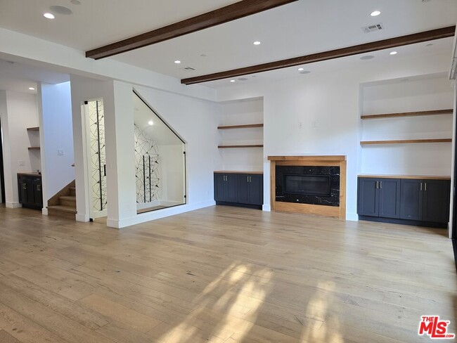 Building Photo - 18026 Valley Vista Blvd