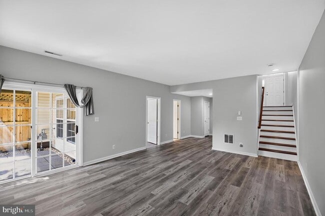 Building Photo - 43278 Sunderleigh Square