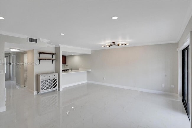 Building Photo - 3945 NE 167th St