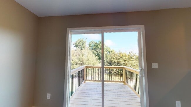 Building Photo - 3 bed 2 bath in Savannah schools close to I-29