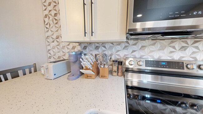 Building Photo - 200 Bucknell Ct