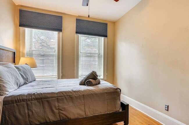 Building Photo - 608 Madison St