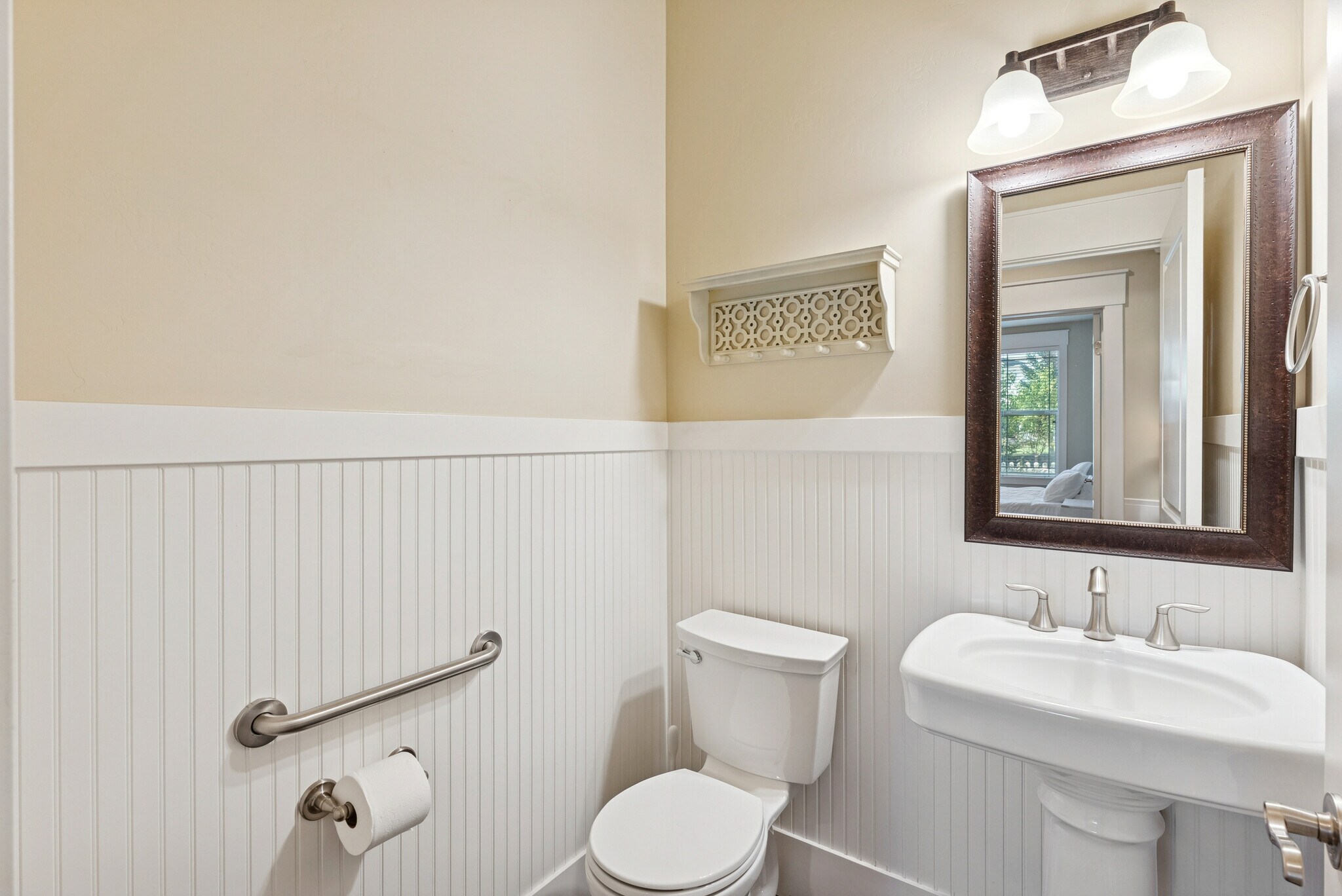 Building Photo - 541 Craftsman Way