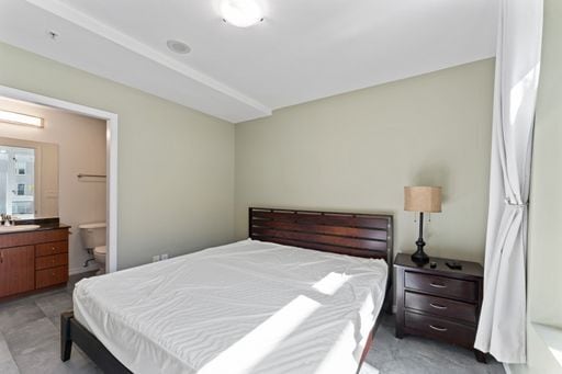 Building Photo - San Diego- Downtown- La Vita – Little Italy Condo- Split Level Style New Year Move In Special