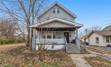 Building Photo - 788 E 156th St