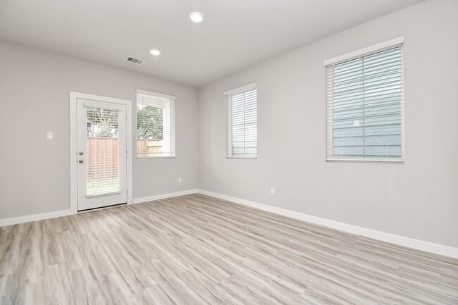 Building Photo - 17129 White Acer Wy