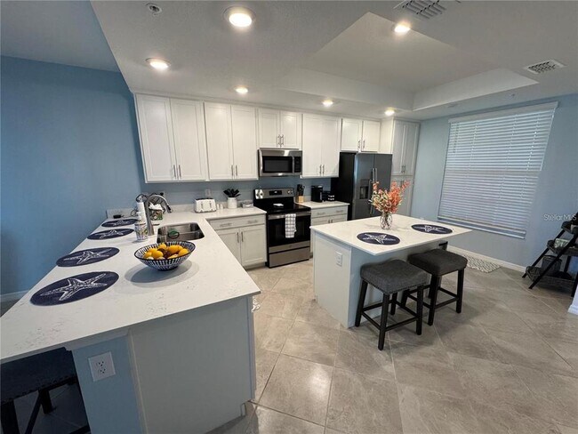 Building Photo - 12390 Wellen Golf St