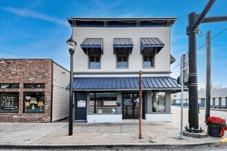 Building Photo - 223 W Main St