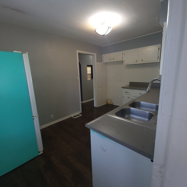 Building Photo - 534 Trebisky Rd