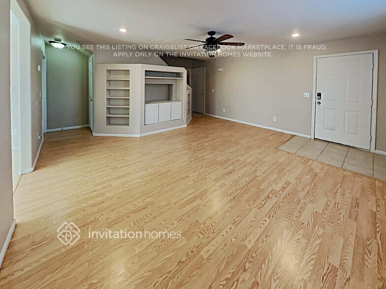 Building Photo - 722 Booted Eagle St