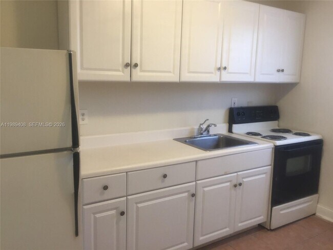 Building Photo - 2551 NW 13th St