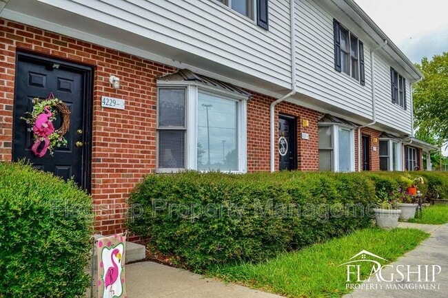 Building Photo - 3412-D N Walnut St