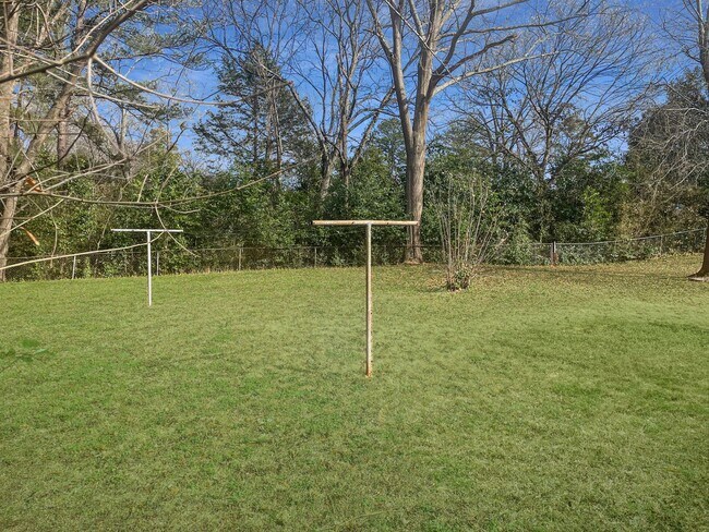 Building Photo - 19 Cedar Knoll