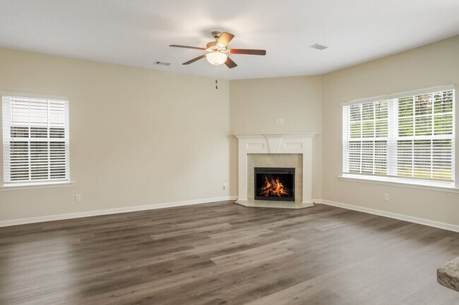 Building Photo - 572 Brightleaf Cir