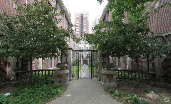 Building Photo - Everett Commons