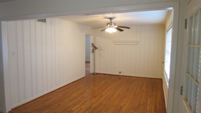 Building Photo - 2814 Chiswell St