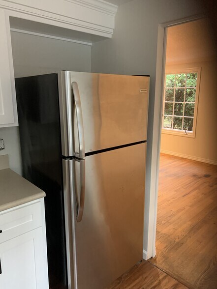 Building Photo - 1760 SW 90th Ave