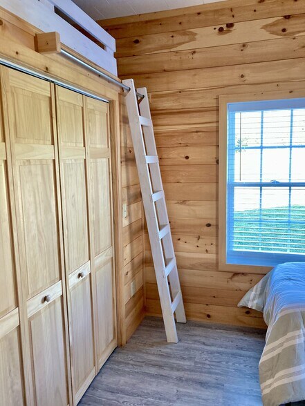 Building Photo - 134 Big Pine Rd