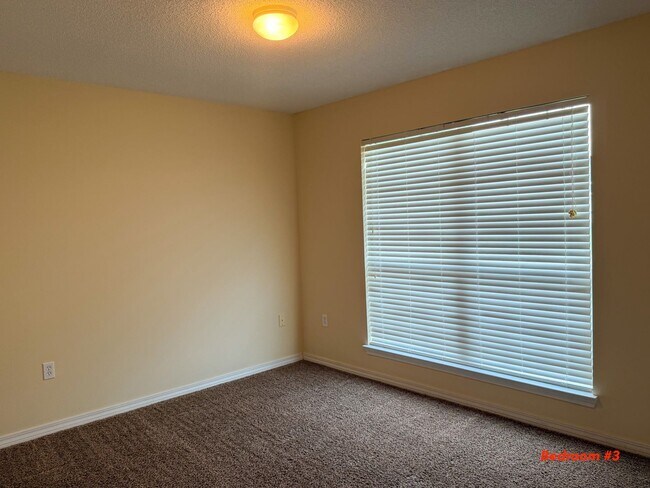 Building Photo - 5442 E Brook Dr
