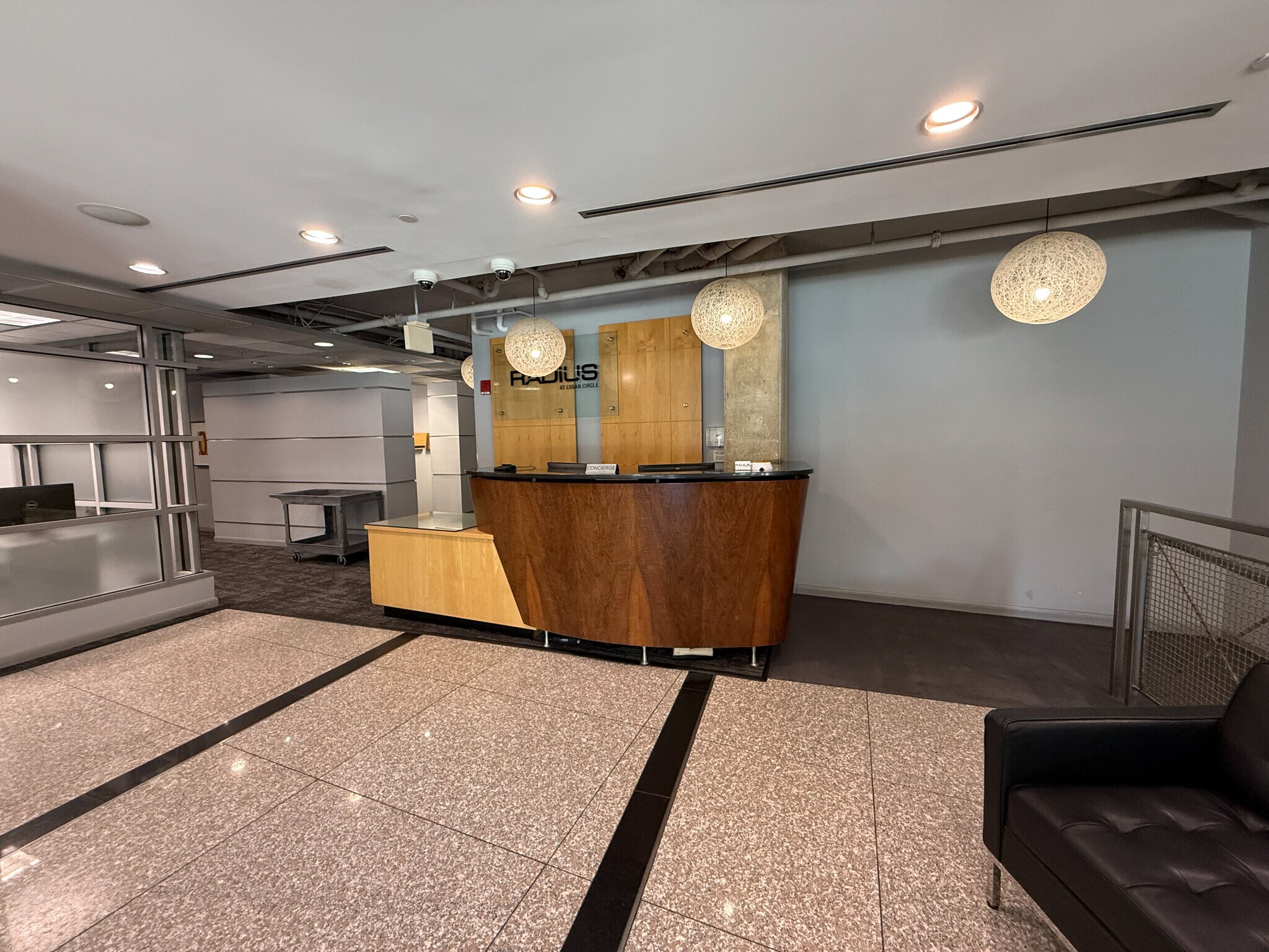 Reception desk to welcome your guests - 1300 N St NW