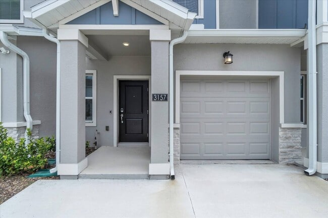 Building Photo - 3157 Laurent Lp