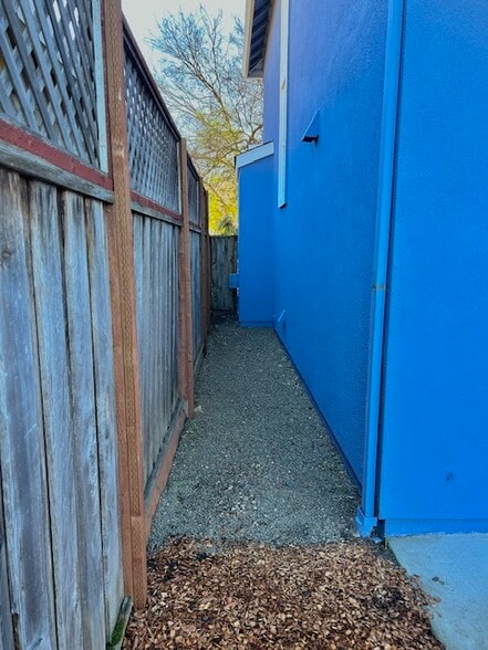 Building Photo - 2295 Orleans St