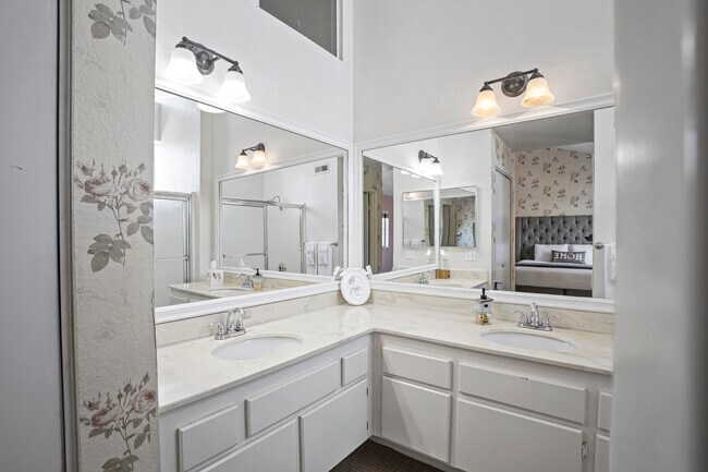 Full bathroom1 - 9960 Scripps Vista Way