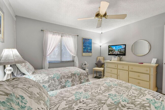 Building Photo - 601 Seafarer Cir