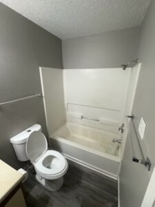 Building Photo - 321 Cedarview Ct
