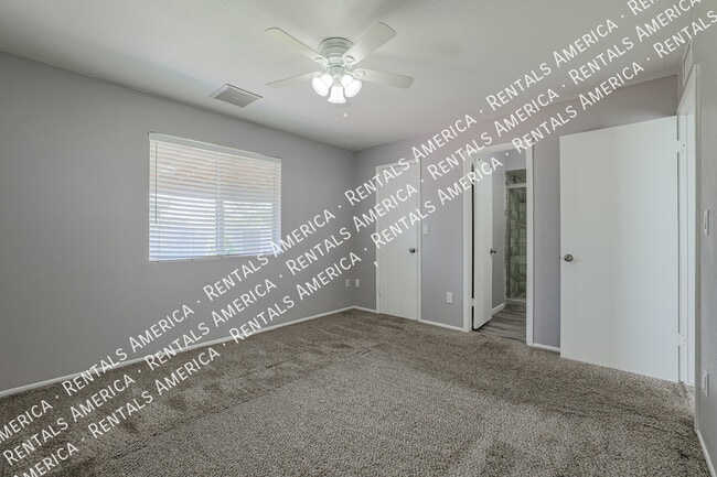 Building Photo - 6312 S College Ave