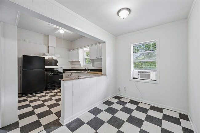 Building Photo - 1214 14th St