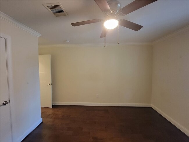Building Photo - 1007 Blue Willow Dr