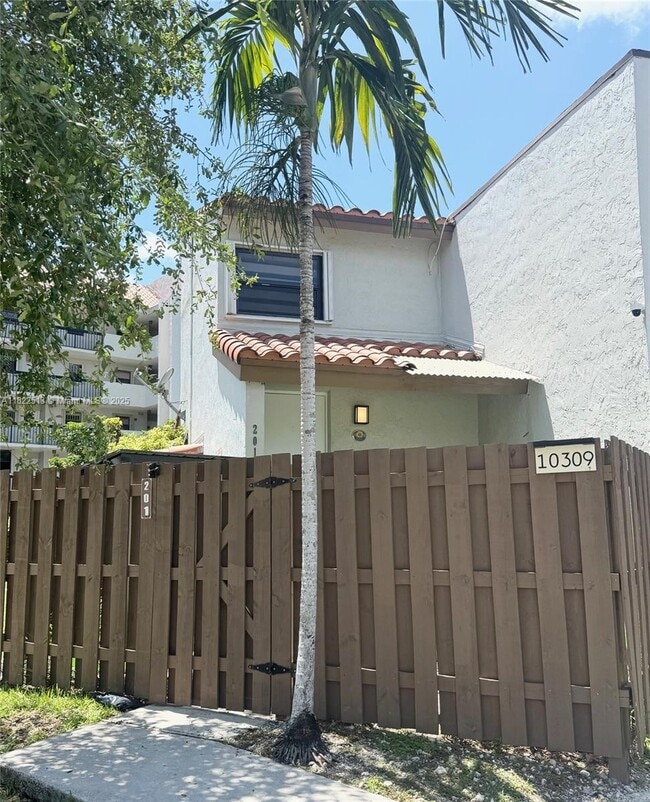 Building Photo - 10309 NW 9th St Cir