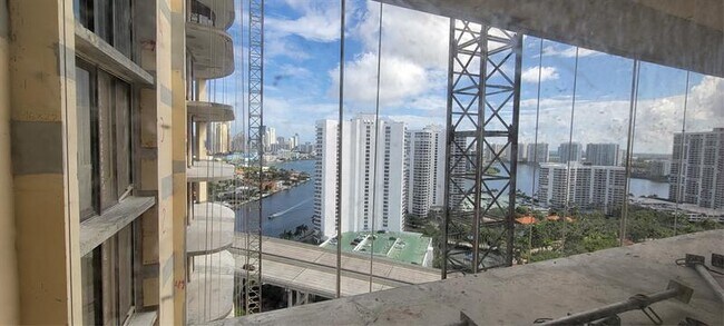 Building Photo - 19355 Turnberry Way
