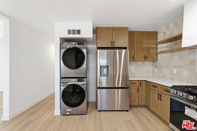 Building Photo - 5411 Troost Ave