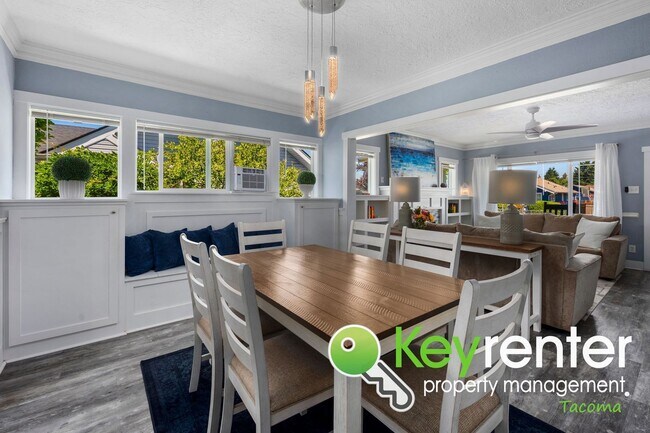 Building Photo - Remodeled Tacoma Gem with Private Yard, Ga...