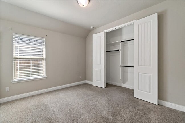 Building Photo - 18710 Lynnwood Crest Ln