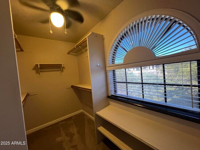 Building Photo - 15230 N Blackbird Dr